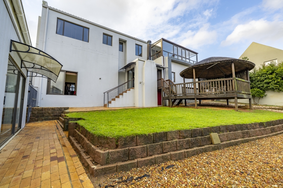 4 Bedroom Property for Sale in Van Riebeeckshof Western Cape
